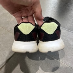adidas キッズスニーカー16cmの画像