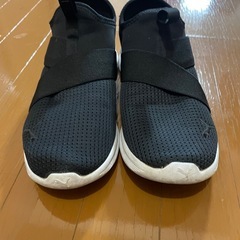 PUMAスニーカーの画像