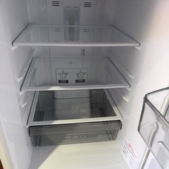 5168f★2022年製 三菱ノンフロン冷凍冷蔵庫  形名  MR-P15EG-W形 146Lの画像