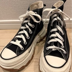 CONVERSE プラットフォームハイカットスニーカー ブラックの画像