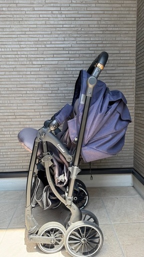 Combi ベビーカー
