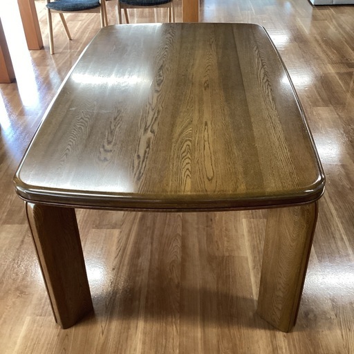 ダイニングテーブル【町田市再生家具】　260476