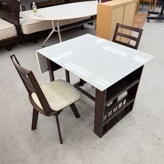 【超美品‼️】定価45,490円♪ 現行モデル ニトリ  4人掛け伸長式ダイニングテーブルセット ロピア2 片側ベンチ マガジンラック付き 木製ダークブラウン♪の画像