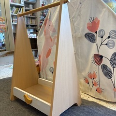 子供用ハンガーラック定価14000円の画像