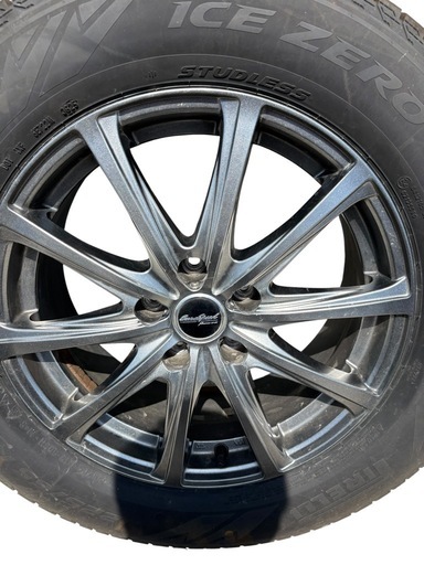 交渉ok【バリ山・美品】PIRELLI ICE ZERO 225/65R17 スタッドレスホイールセット 17インチ SUV用