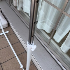 無料でお渡し ハンガーラックの画像