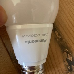Panasonic TOSHIBA　電球色　の画像