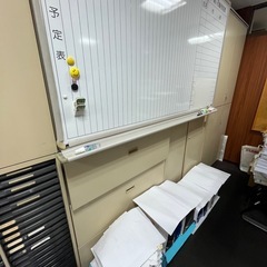     【大型オフィス収納】5台　
業務用書庫・書類棚・キャビネットの画像