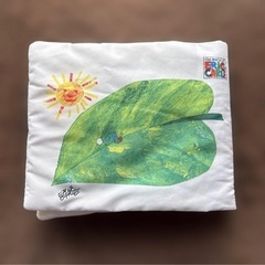 The Very Hungry Caterpillar絵本の画像