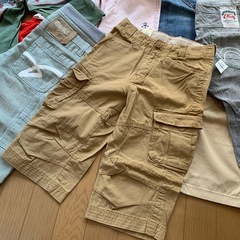 【新品タグ付】GAP アジャスタブルウェスト ハーフパンツ 130 サイズ ＋ いろんなハーフパンツ & Tシャツ おまけ 〜140 150　全部で22点✨の画像