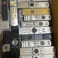 リモコン　　　やく124個まとめ売りの画像