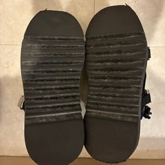 HARE ブラックサンダル
の画像