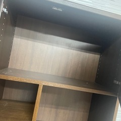 アンティーク　レトロ　大きめの飾り棚の画像