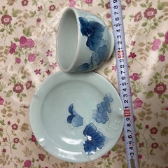 ⑥砥部焼　お皿とコップの画像