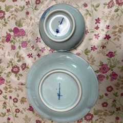 ⑥砥部焼　お皿とコップの画像