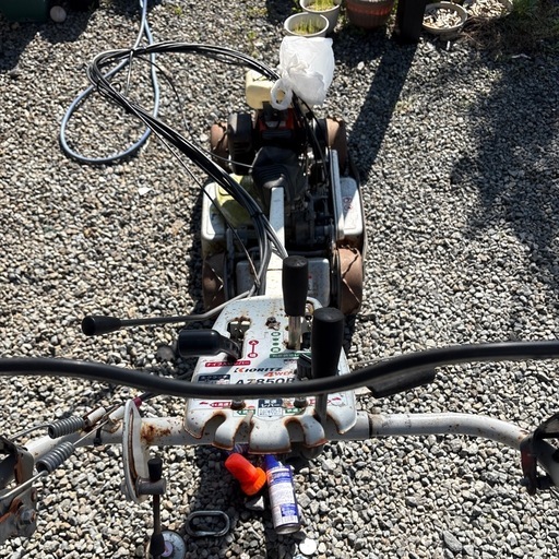 あぜ草刈機