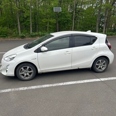 アクア 次回車検R10.4 スタッドレス付き 寒冷地使用の画像