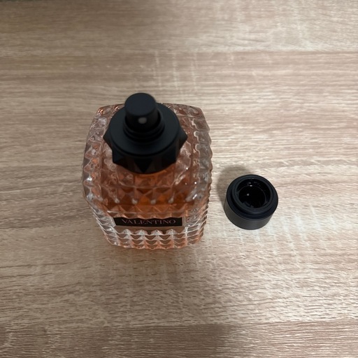 VALENTINO ドンナポーン イン ローマ オードパルファム 50ml
