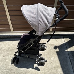 軽量 B型ベビーカー バギー 折りたたみ ドリンクホルダー付き グレー の画像
