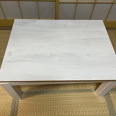 テーブルこたつ    （電気コード探し中）の画像