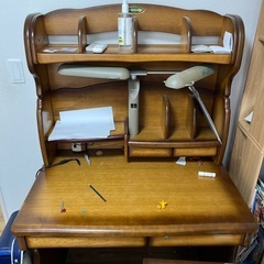 無料】KOIZUMI WOODYECO 学習机セット（照明・コンセント・キャビネット付）の画像