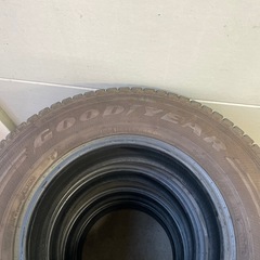 キャラバン ハイエース 195/80R15 スタッドレスタイヤの画像