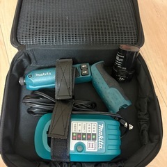 【Makita マキタ 充電式ペンインパクトドライバ TD020D セット】の画像