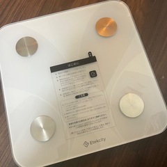 差し上げます 手渡し限定 体重計と3kgダンベルの画像