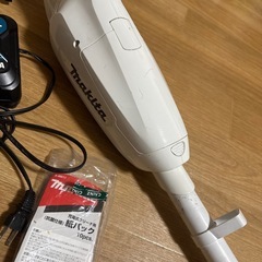 マキタ掃除機の画像