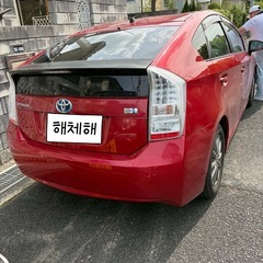 安い中古車プリウス30の画像