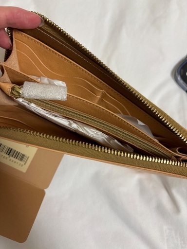 イルビゾンテ　長財布　未使用