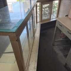 ガラスショーケース　　　　レトロの画像