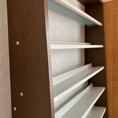  本棚　　薄型
の画像