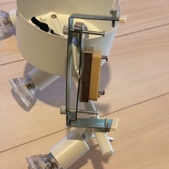 キッチンなどに！3連ダクトレール風ライトセット！電球付きの画像