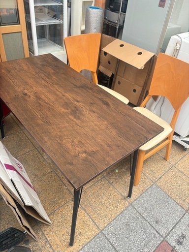 配達可能　ダイニングテーブル　椅子2つ　幅120✖️60