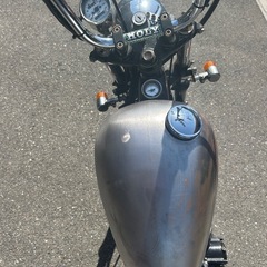 SR400 2H6 1983年式　車検R9年8月❗️カスタム有　車検対応マフラー付の画像