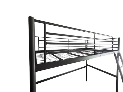IKEA　SVÄRTA スヴェルタ