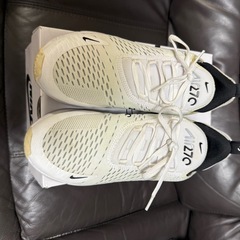 NIKE エアマックス270ホワイト 26cmの画像
