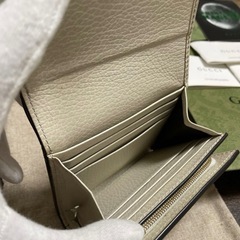 Gucci GGパターン 二つ折り財布 GGマーモントの画像
