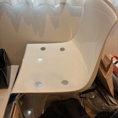テレビ（55型）とテレビ台の画像