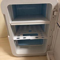 ジャンク品 PLIOSN ミニ 20L小型 冷蔵庫の画像