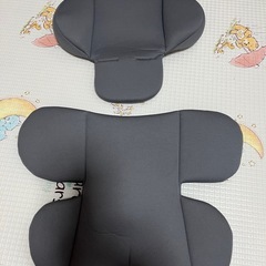 チャイルドシート ベビーカー用クッション メッシュ素材 グレー ブラックの画像