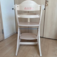 大和屋 すくすくチェアプラス　テーブル&ガード付 ベビーチェア　高さ調整可能の画像