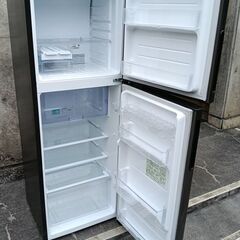 シャープ　ノンフロン冷凍冷蔵庫（230L）の画像