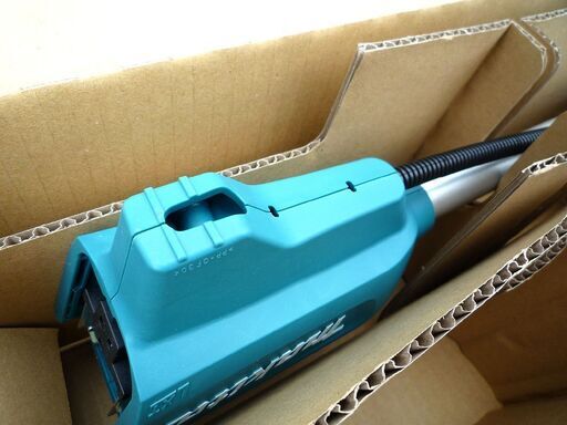 開封 未使用品 充電式草刈機 マキタ MUR190UDZ 本体のみ MAKITA 18V 苫小牧西店