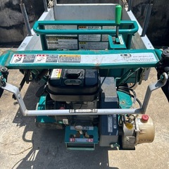 クローラ型運搬車:油圧ダンプ:油圧リフトの画像