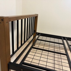 シングルベッドフレーム（コンセント付）の画像