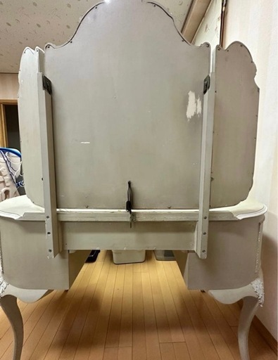 アンティークドレッサー