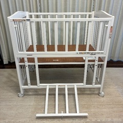 【KATOJI ミニベビーベッド ハイタイプ】折りたたみ可能の画像