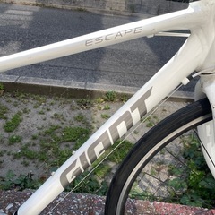 🔵中古車🔵　GIANT /ESCAPER3　Mサイズ　170㎝～185㎝　SHIMANO/24speed(3×8)　クロスバイク　中古自転車　点検調整永久無料✨　西宮市の画像